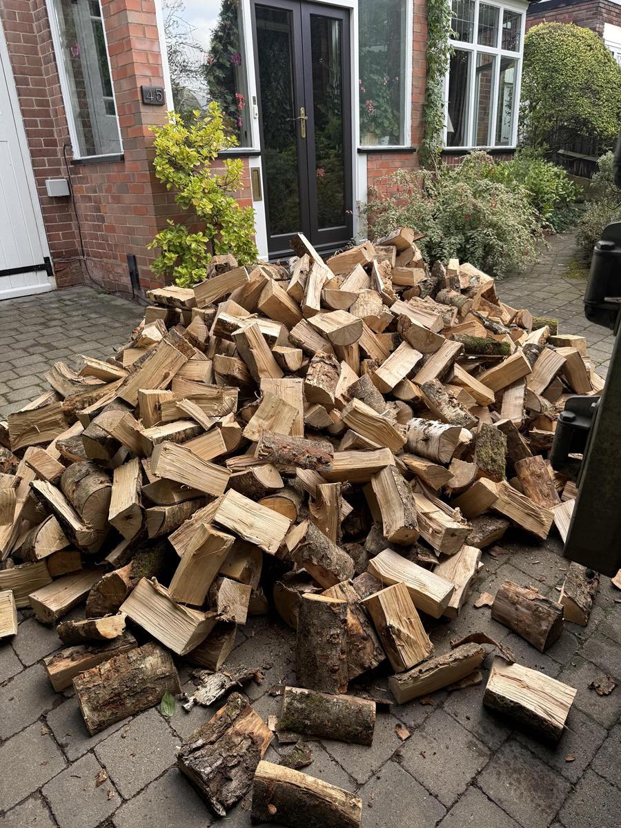 Kiln dried hardwood logs for sale from Elms Tree Services, Sutton Coldfield
